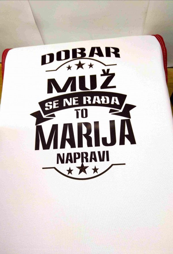 Kecelje sa stampom natpisom/Kecelje po zelji/dobar muz se ne radja.jpg